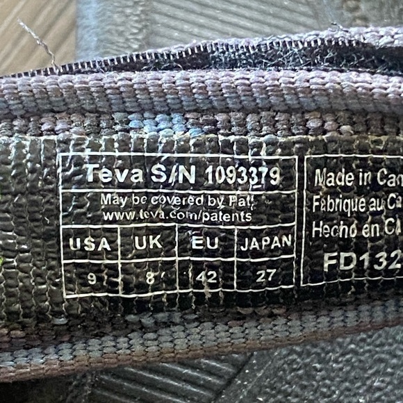 Teva Men's Hurricane 4 Sandals - Picture 7 of 9